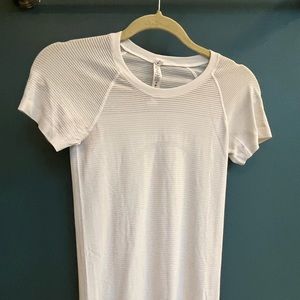 White lululemon top